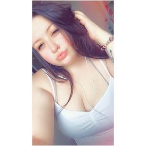 Meet your Posher, Brii